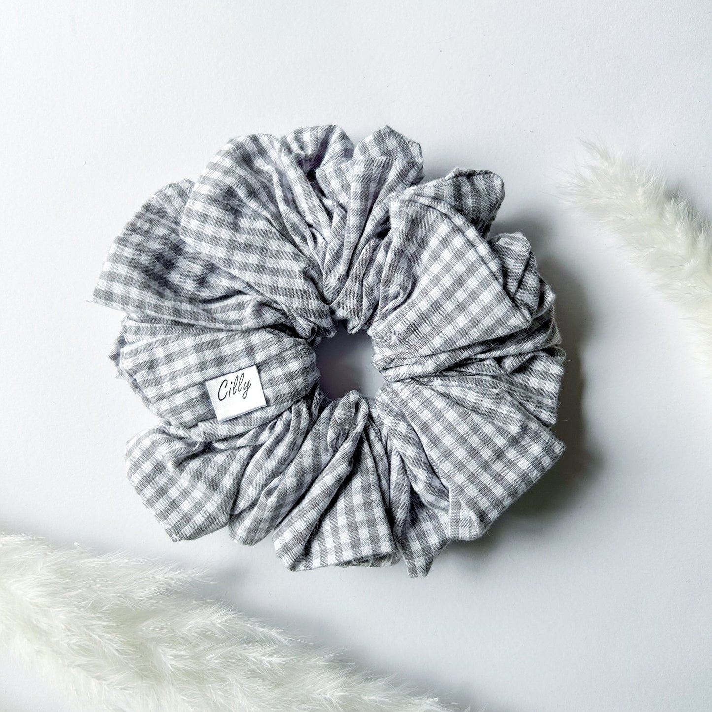 (Kopie) Gigi XL Scrunchie mini ruit grijs