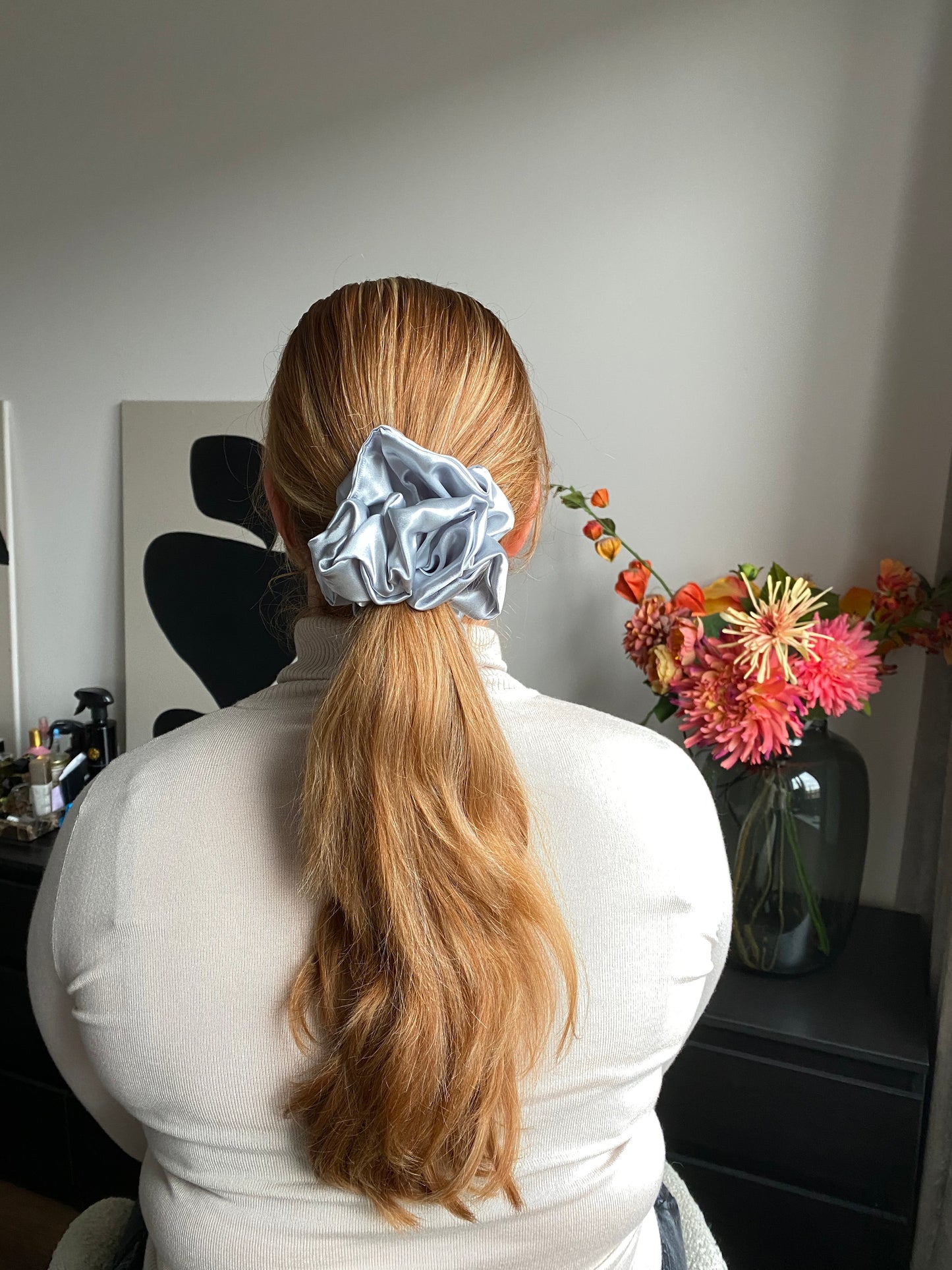 XL satijn scrunchie Zilver