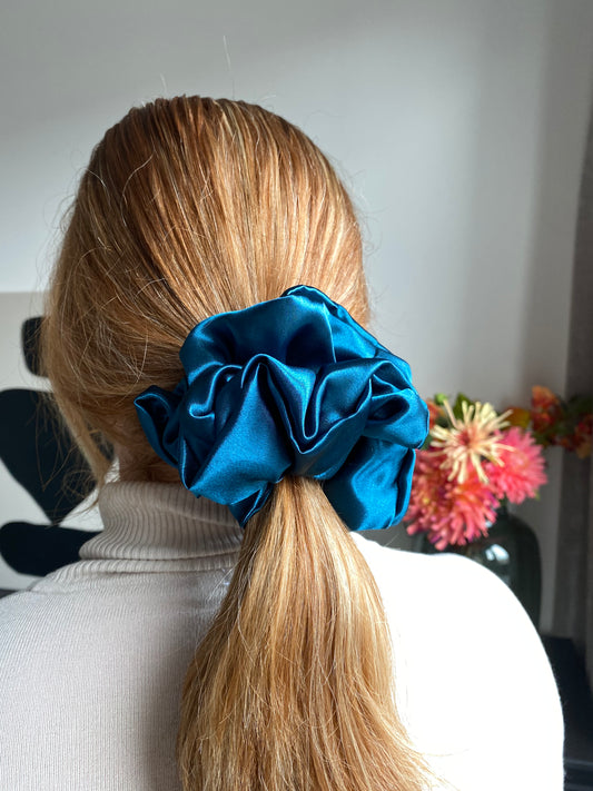XL satijn scrunchie Petrol