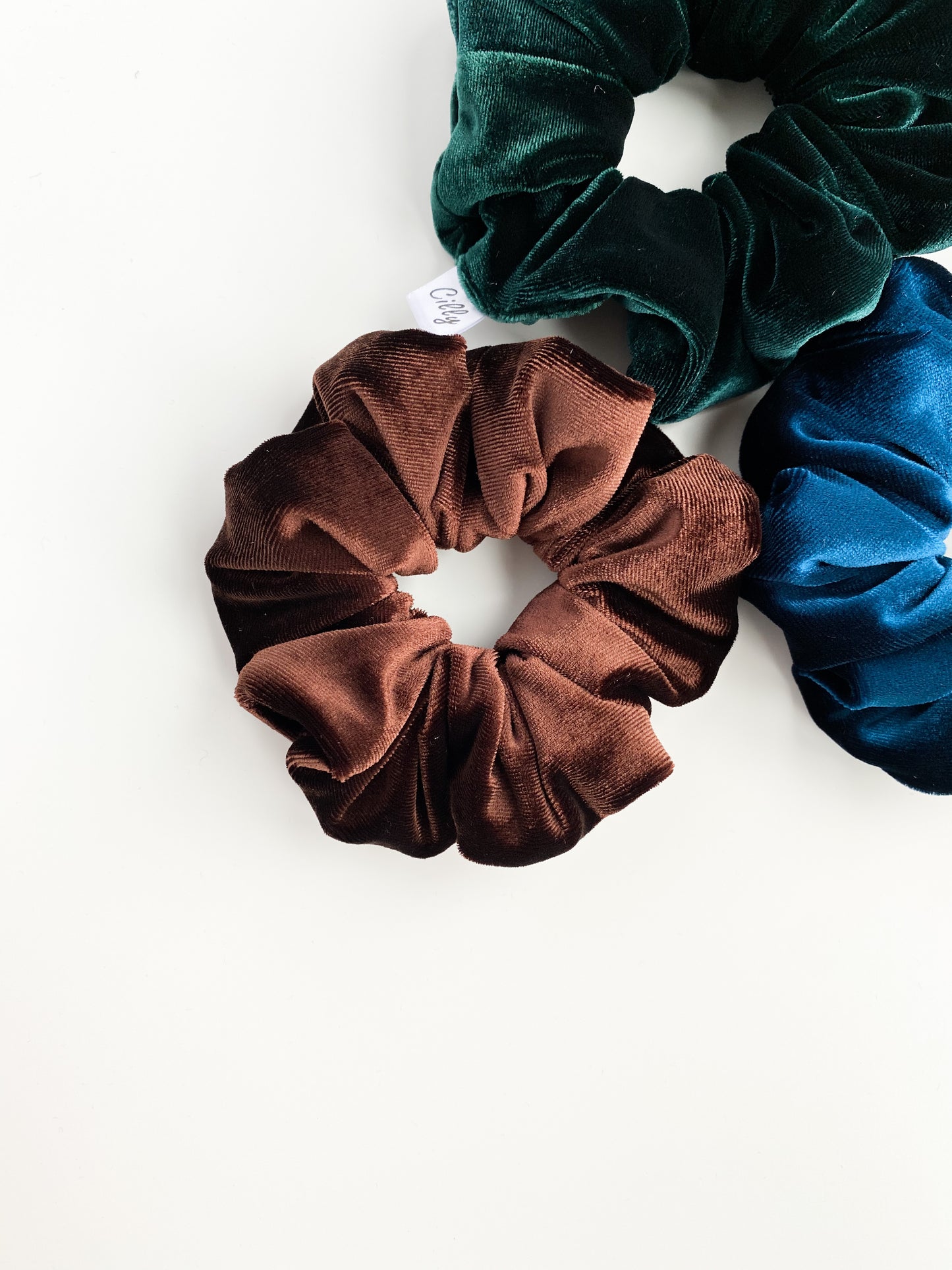 Violet scrunchie Bruin