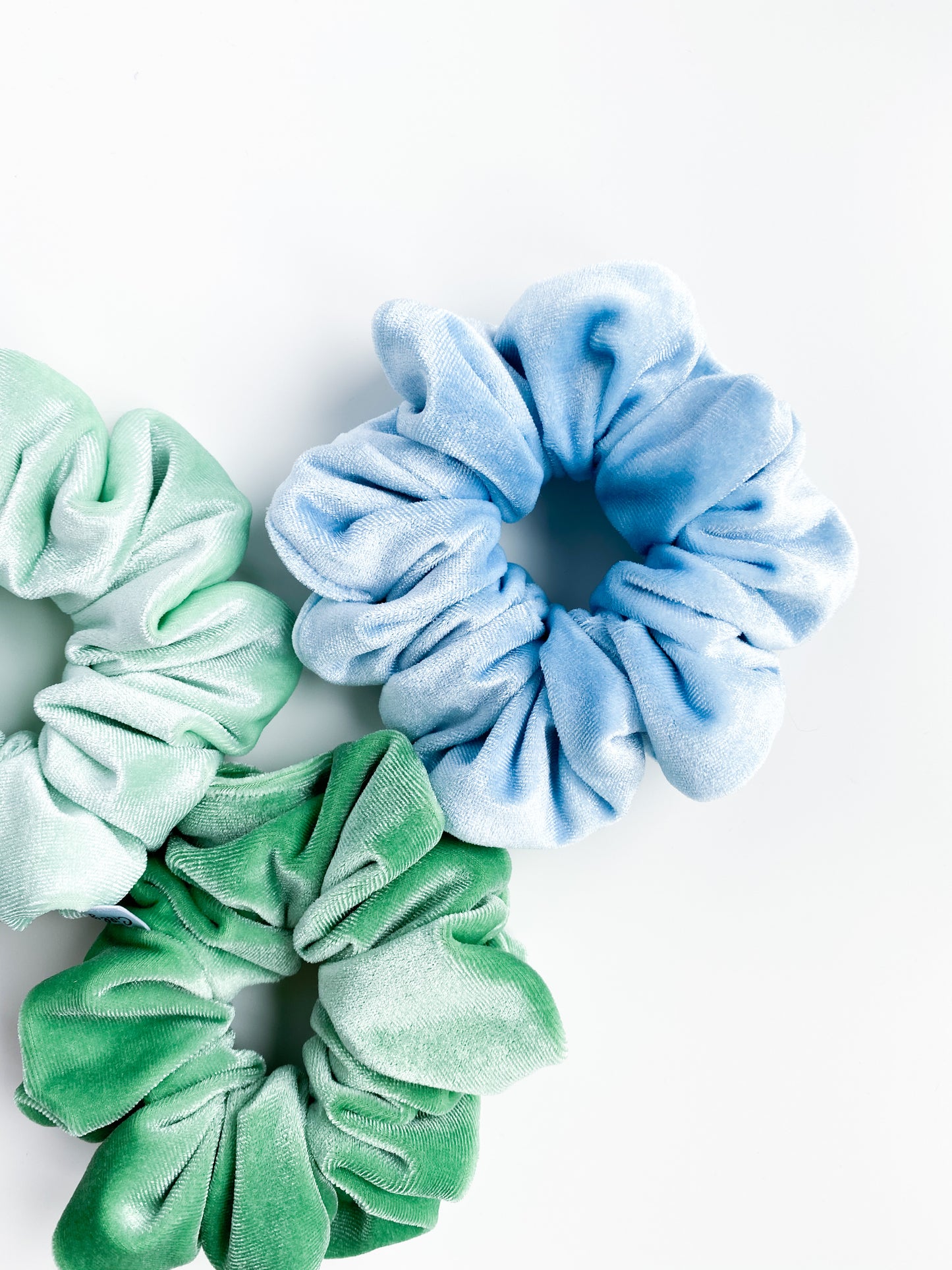 Violet scrunchie Licht blauw