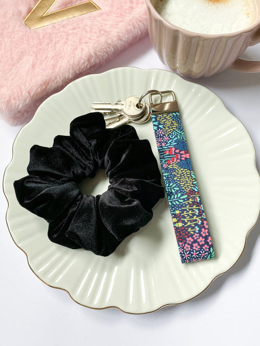 Violet scrunchie zwart