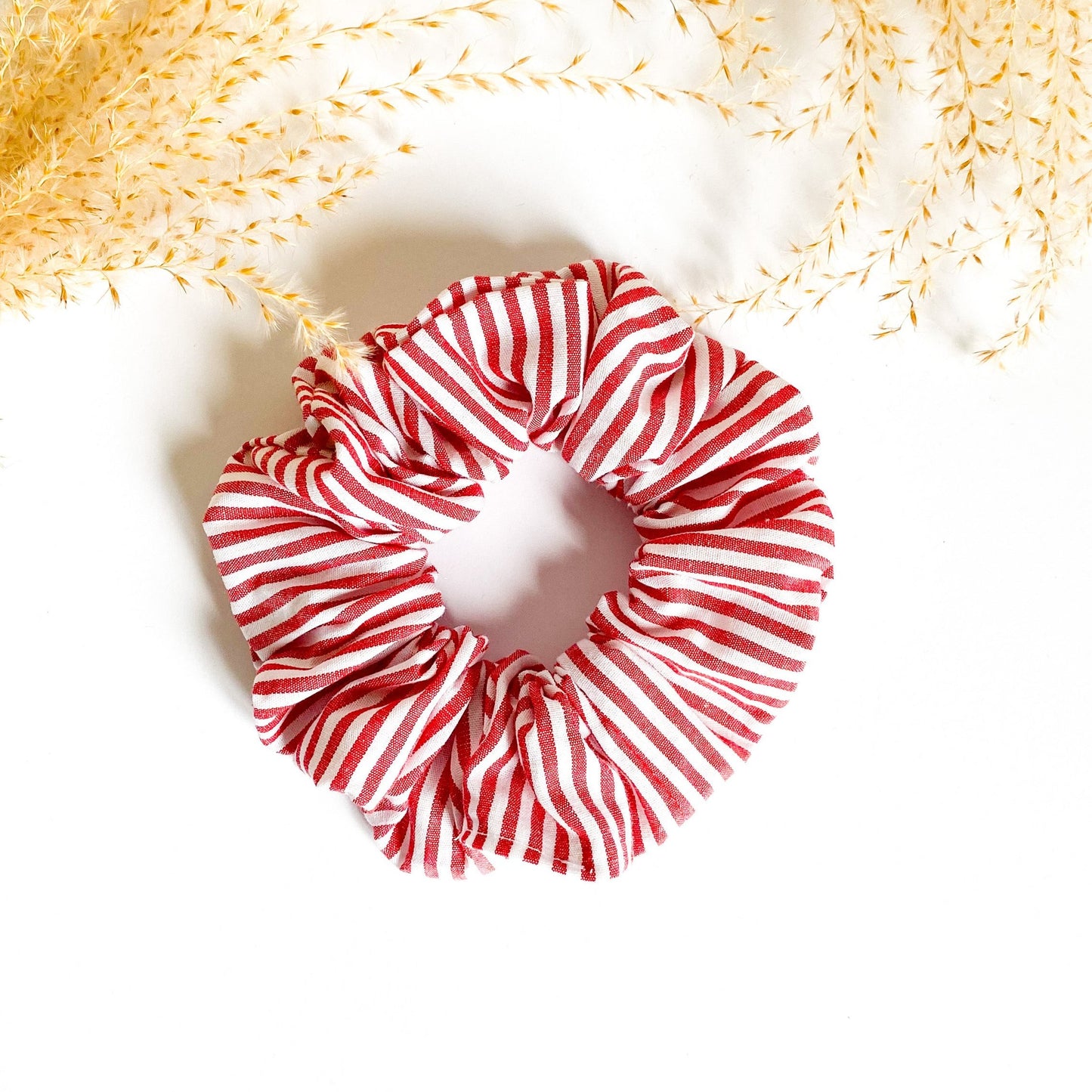 Gigi Scrunchie Rode Streep