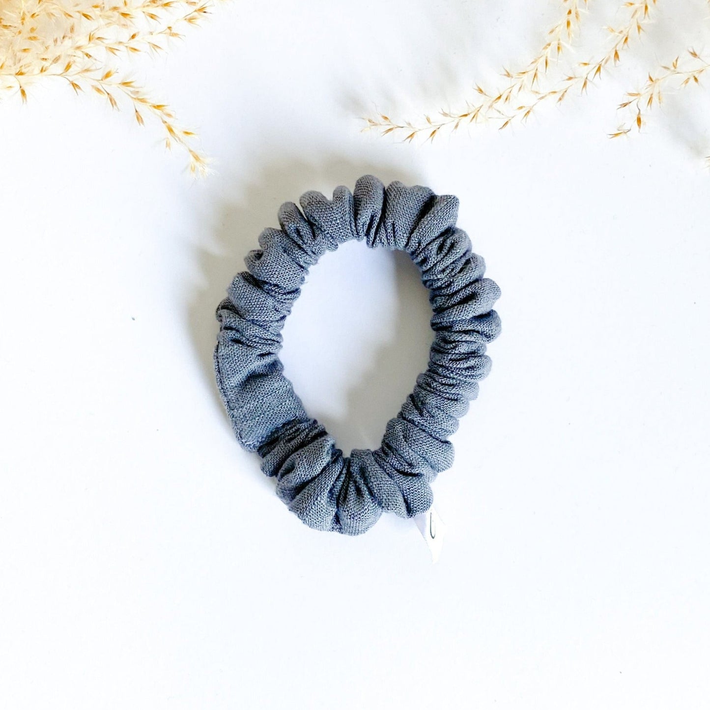 XS Lynn scrunchie Staal Blauw