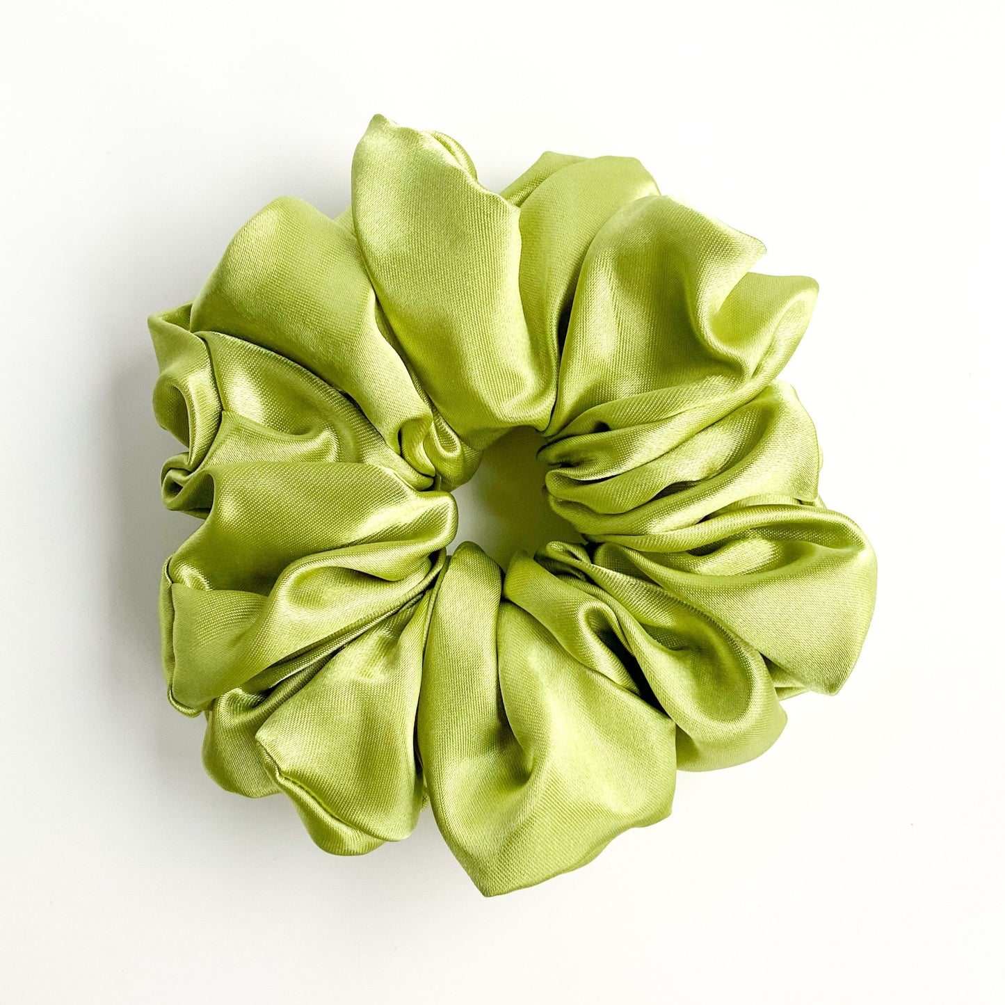 XL satijn scrunchie Olijf groen