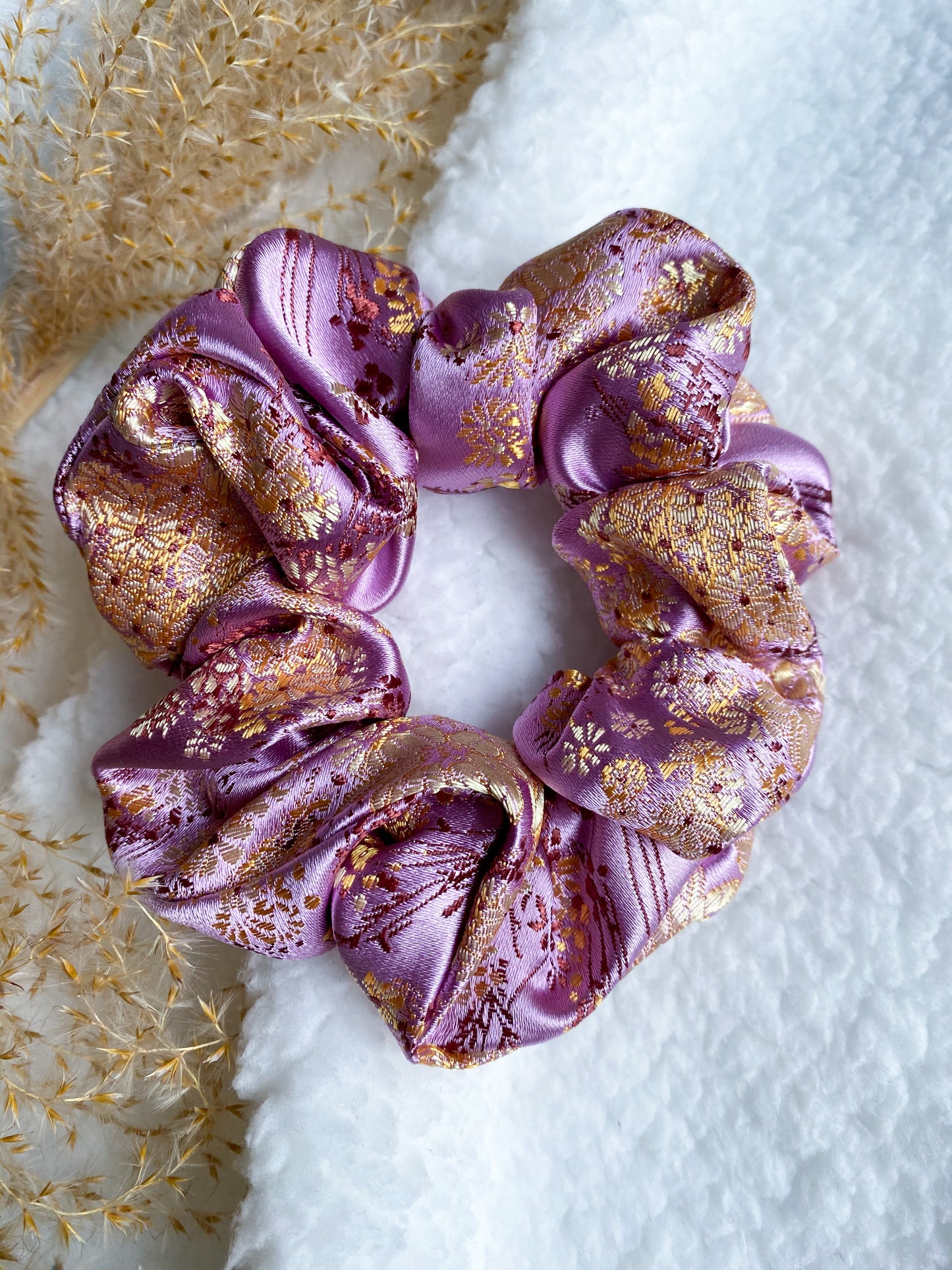 Belle scrunchie Lila