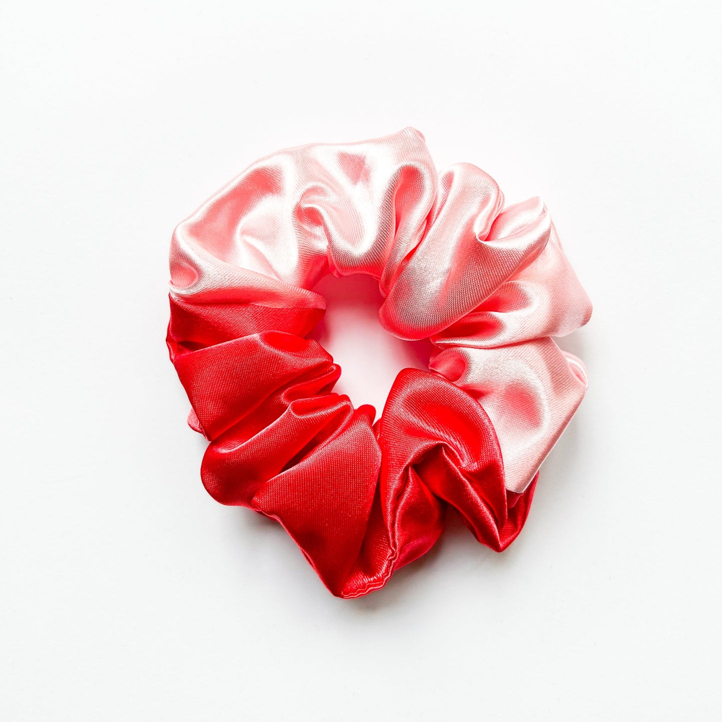 Satijnen scrunchie 2 kleurig zwart& wit