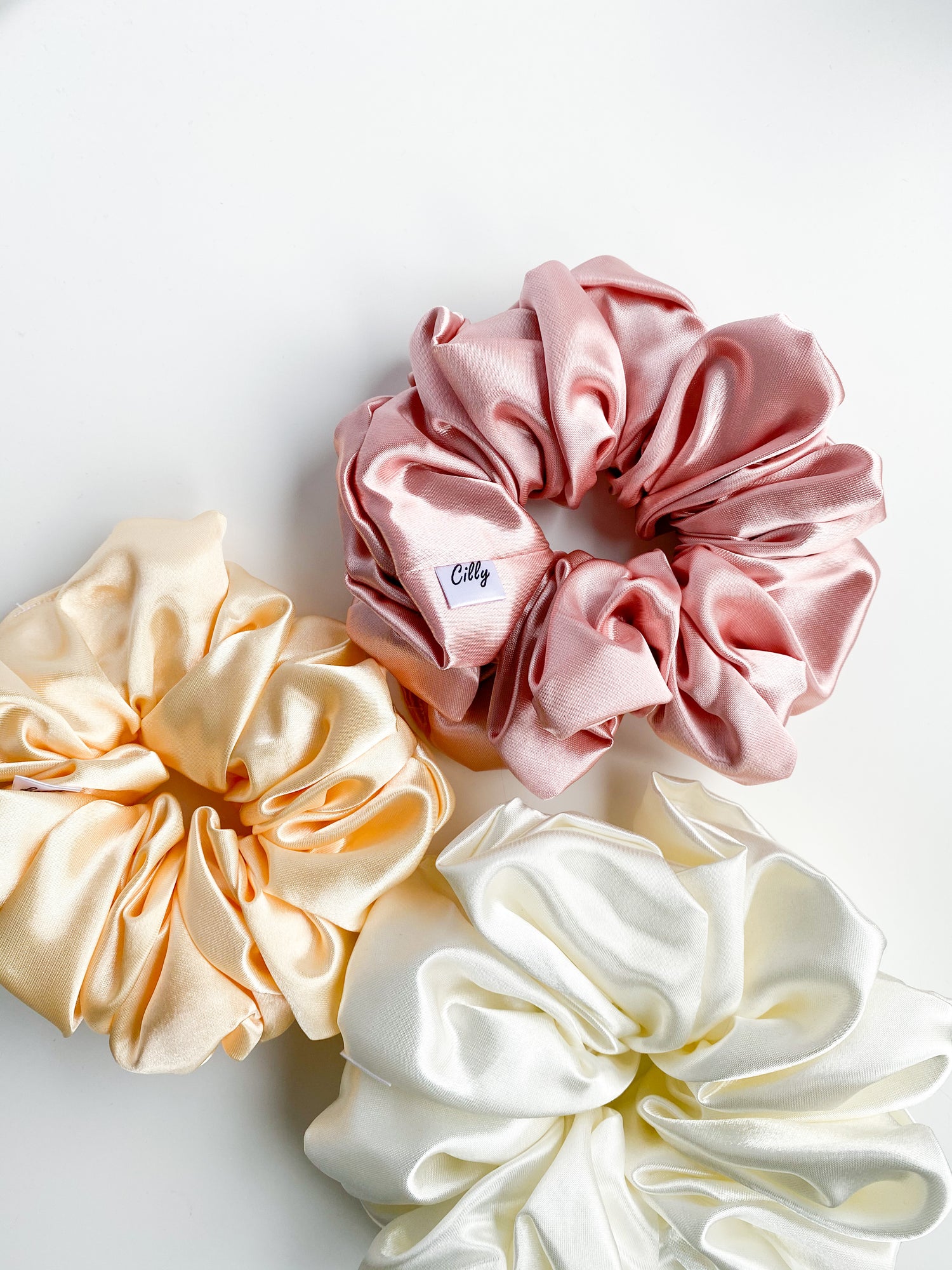 XL Satijnen Scrunchies