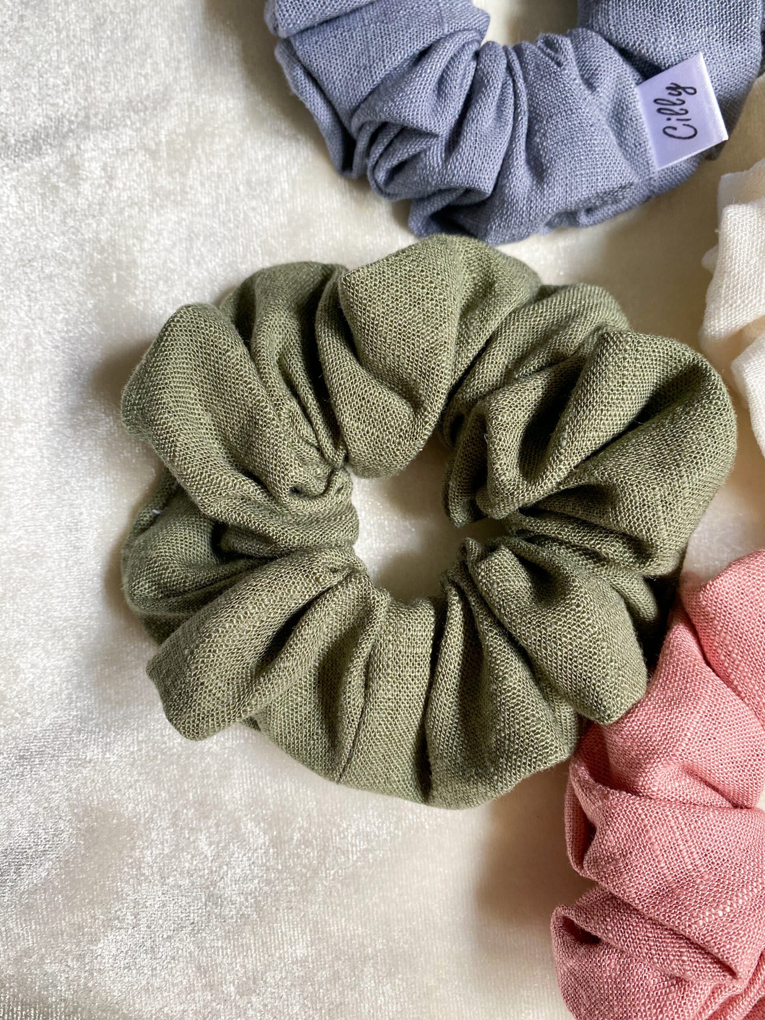 Linnen Scrunchies