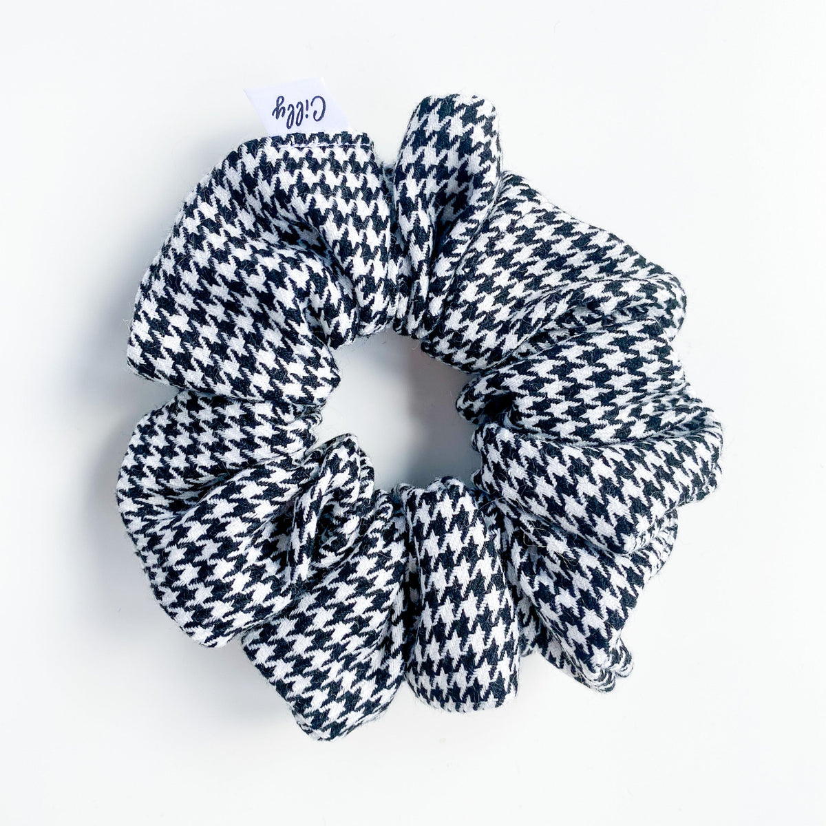 Pied de Poule scrunchie