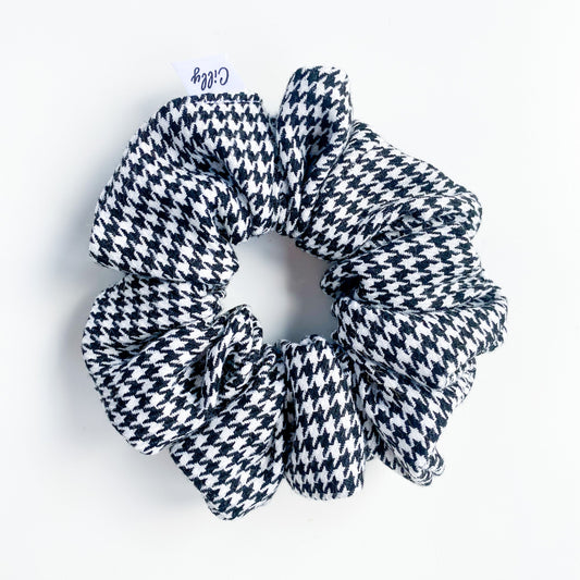 Pied de Poule scrunchie