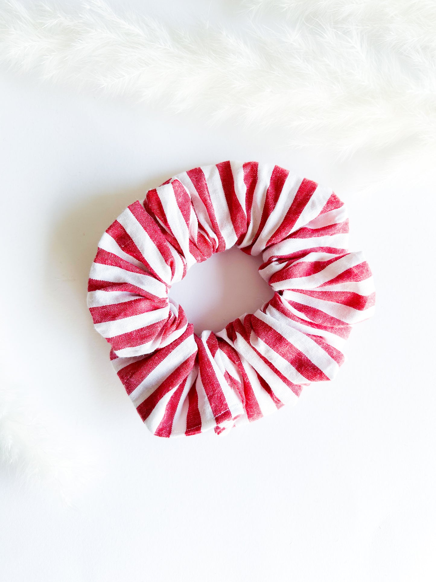 Gigi Scrunchie Rode Streep