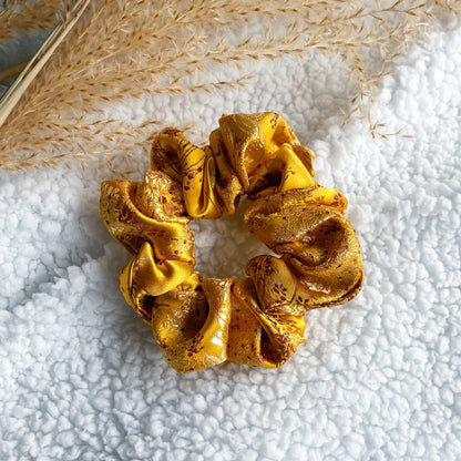 Brooke scrunchie Geel