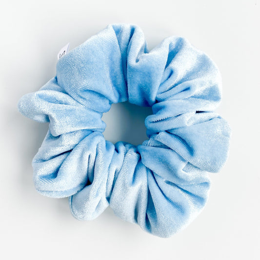 Violet scrunchie Licht blauw