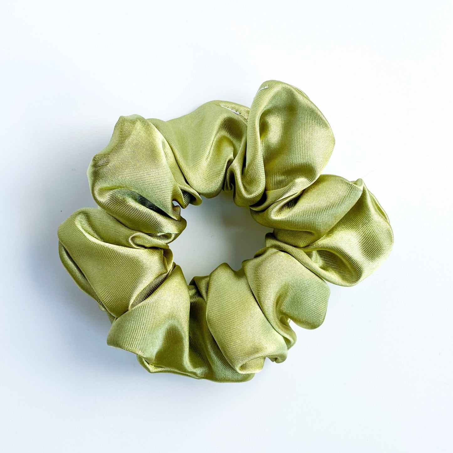 Satijnen scrunchie Olijf groen