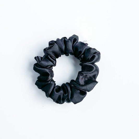 XS Satijnen scrunchie Zwart