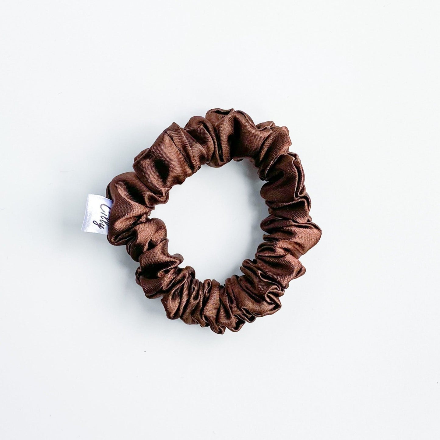 XS Satijnen scrunchie Bruin