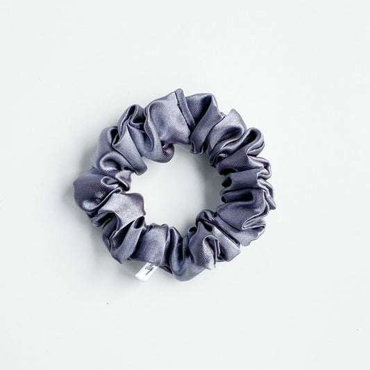 XS Satijnen scrunchie Grijs