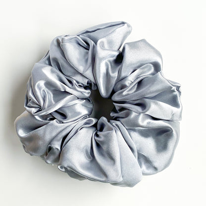 XL satijn scrunchie Zilver