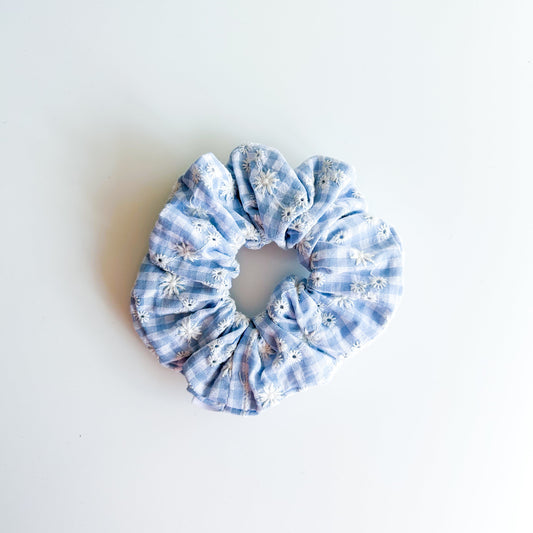 Gigi Scrunchie mini ruit Broderie blauw