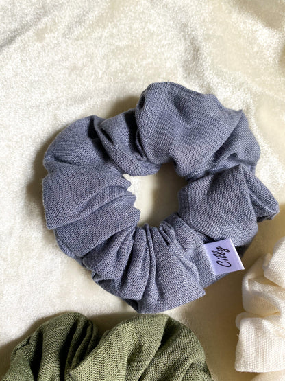 Lynn scrunchie Staalblauw